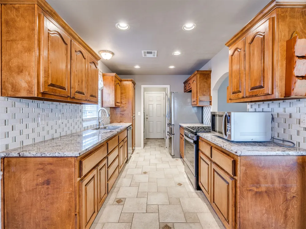 4058 S 213th EastAvenue Broken Arrow, OK 74014