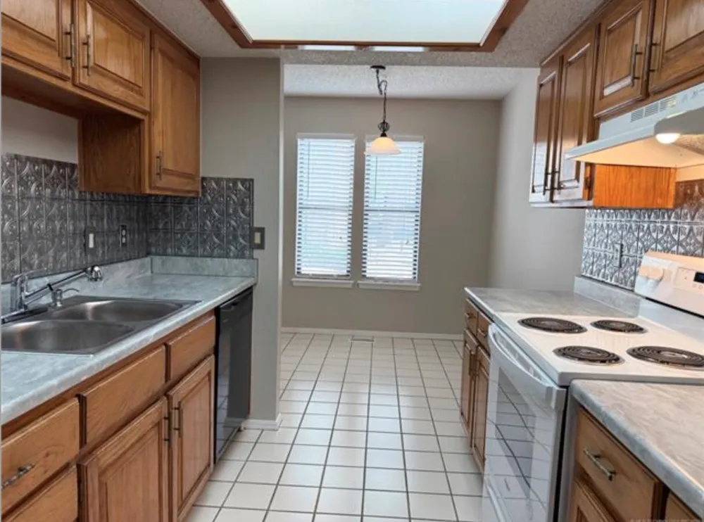 5255 Nowata Road #K102 Bartlesville, OK 74006