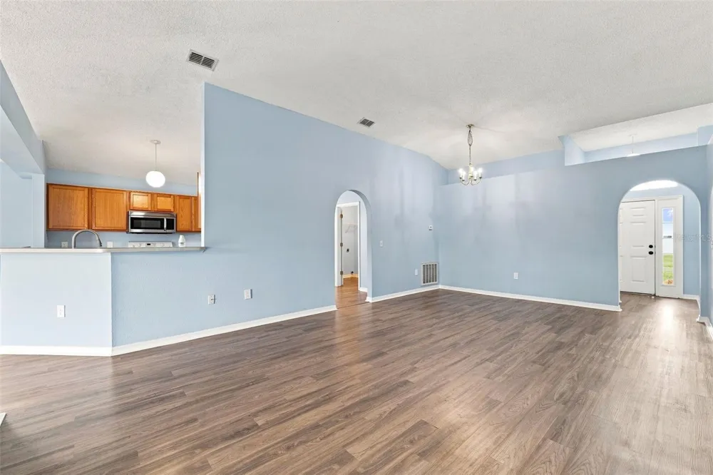 12639 LAKE VISTA DRIVE Gibsonton, FL 33534