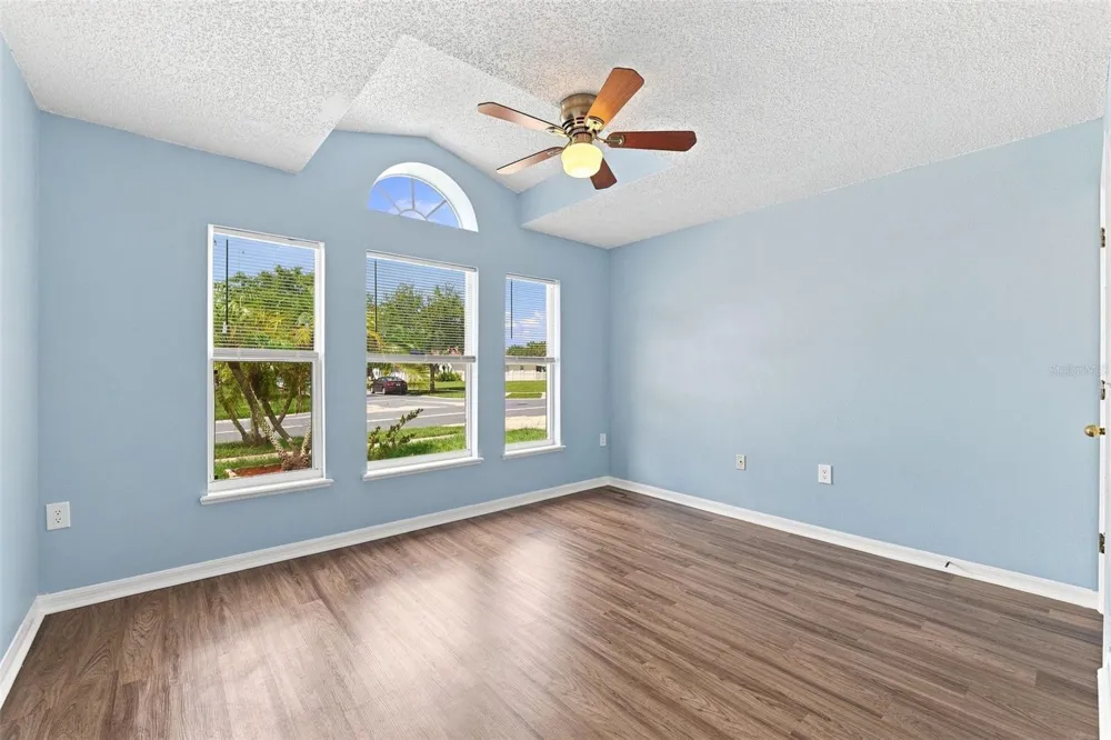 12639 LAKE VISTA DRIVE Gibsonton, FL 33534