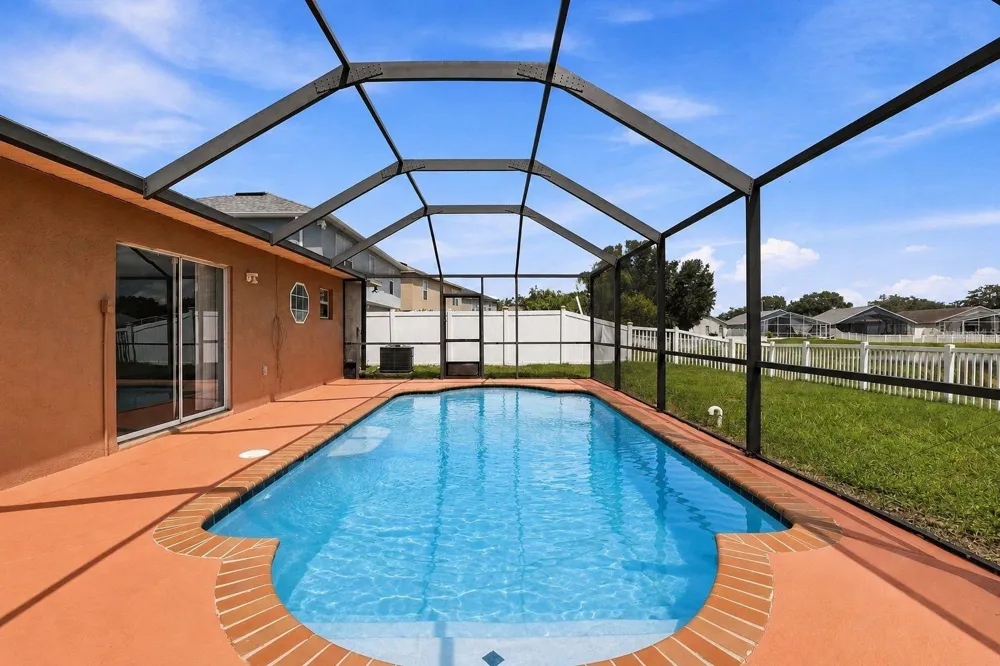 12639 LAKE VISTA DRIVE Gibsonton, FL 33534