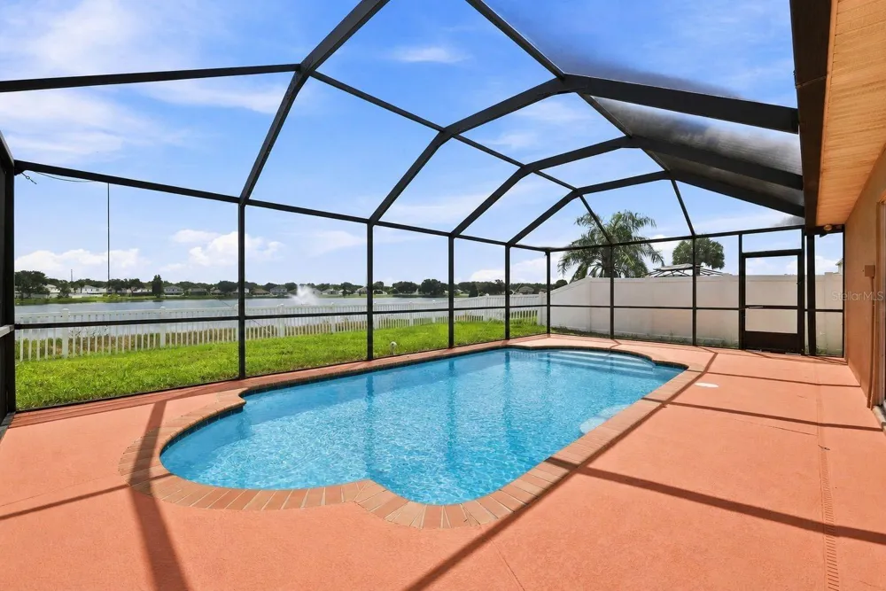 12639 LAKE VISTA DRIVE Gibsonton, FL 33534