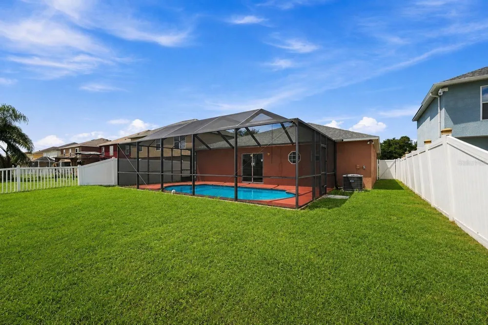 12639 LAKE VISTA DRIVE Gibsonton, FL 33534