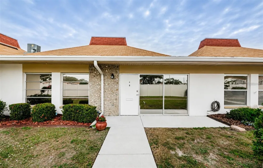 4345 TAHITIAN GARDENS CIRCLE #G Holiday, FL 34691