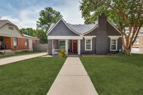 219 S Briscoe Boulevard