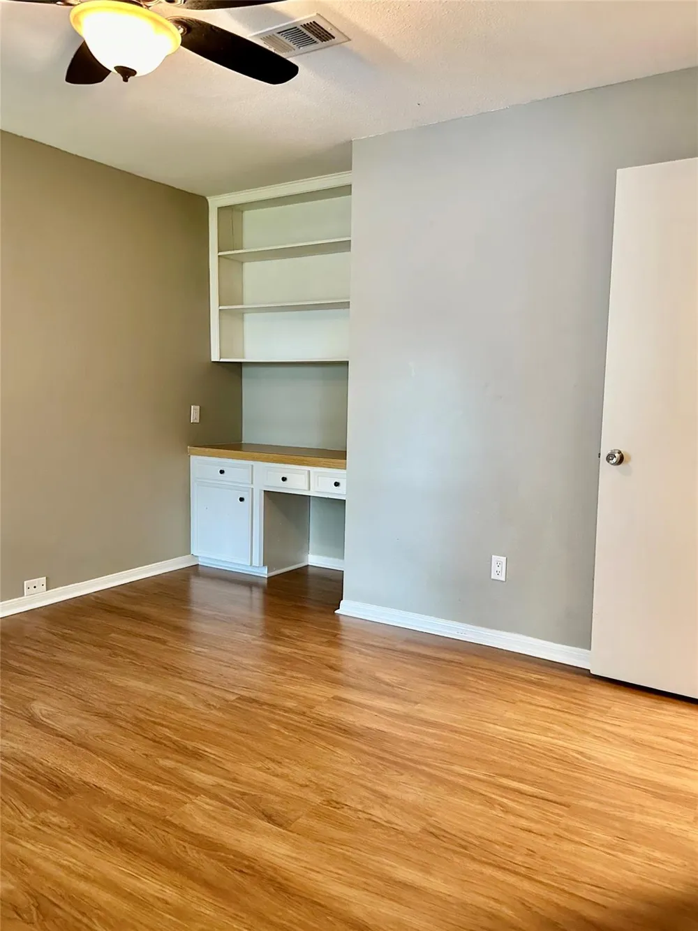 2414 Manila Lane Houston, TX 77043