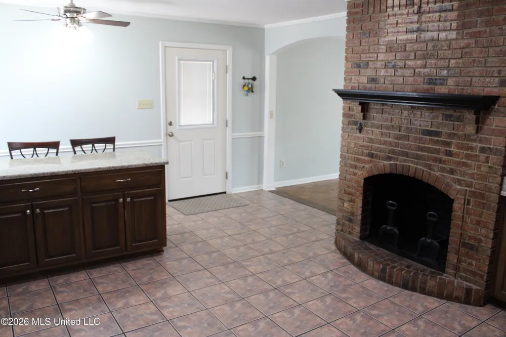 220 Flushing Cove Hernando, MS 38632