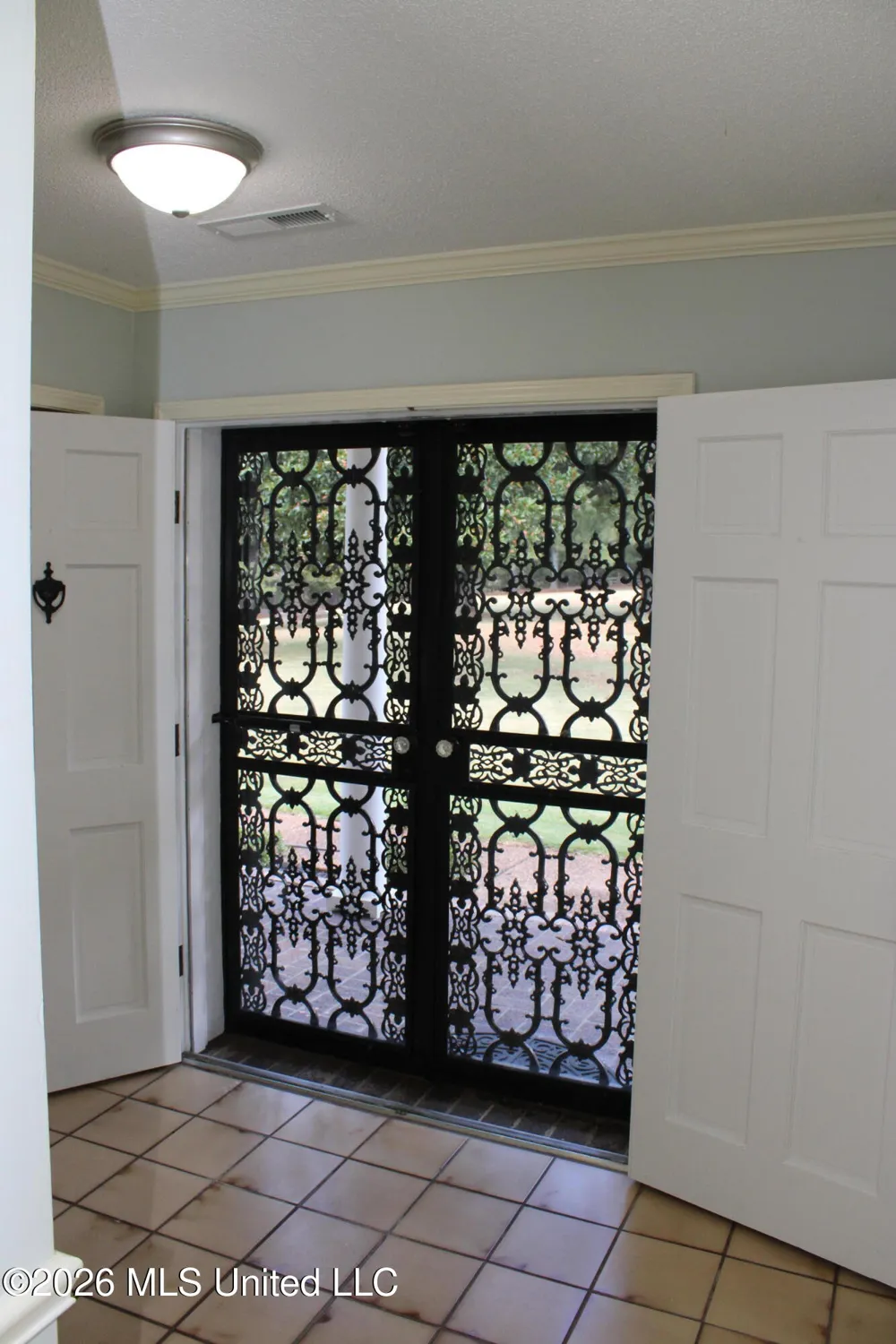 220 Flushing Cove Hernando, MS 38632