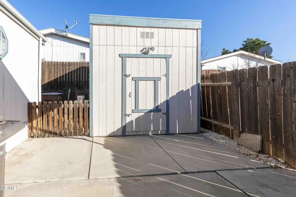 9205 Eastwind Circle Bakersfield, CA 93306