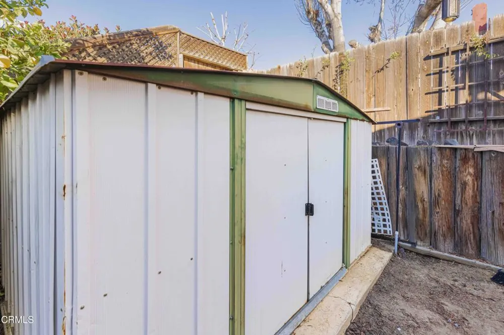 9205 Eastwind Circle Bakersfield, CA 93306