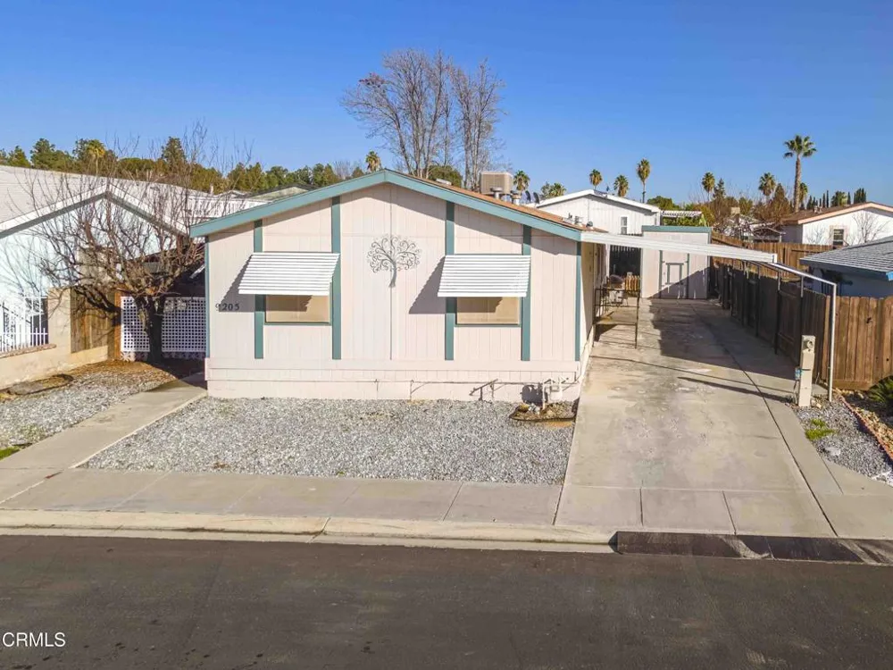 9205 Eastwind Circle Bakersfield, CA 93306