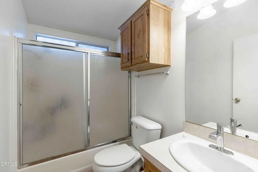 9205 Eastwind Circle Bakersfield, CA 93306