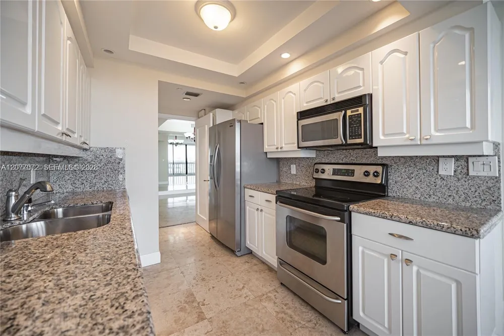 2000 Island Blvd #908 Aventura, FL 33160