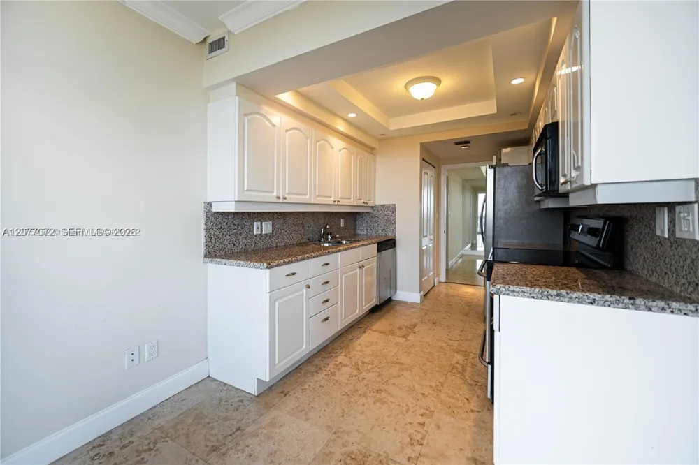 2000 Island Blvd #908 Aventura, FL 33160