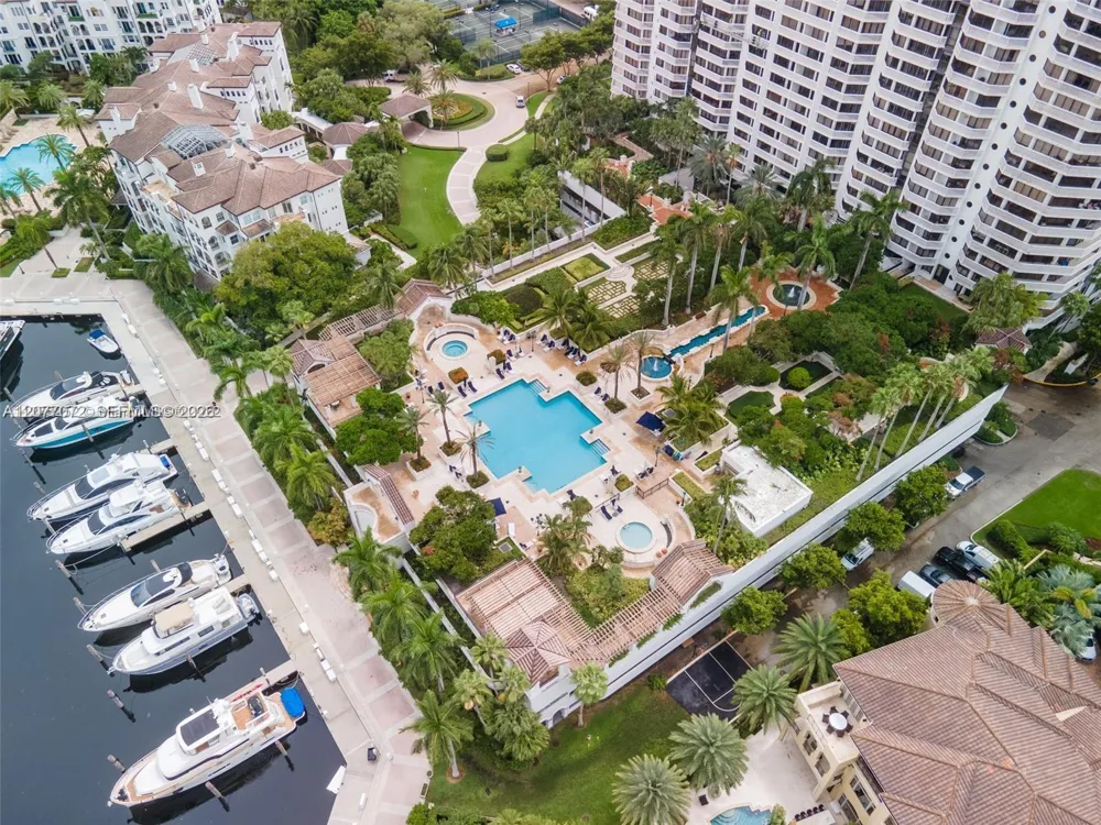 2000 Island Blvd #908 Aventura, FL 33160