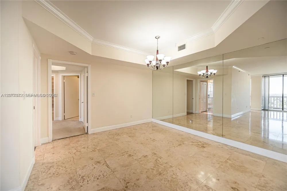 2000 Island Blvd #908 Aventura, FL 33160