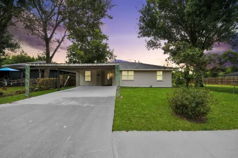 3106 Sunnydale Drive