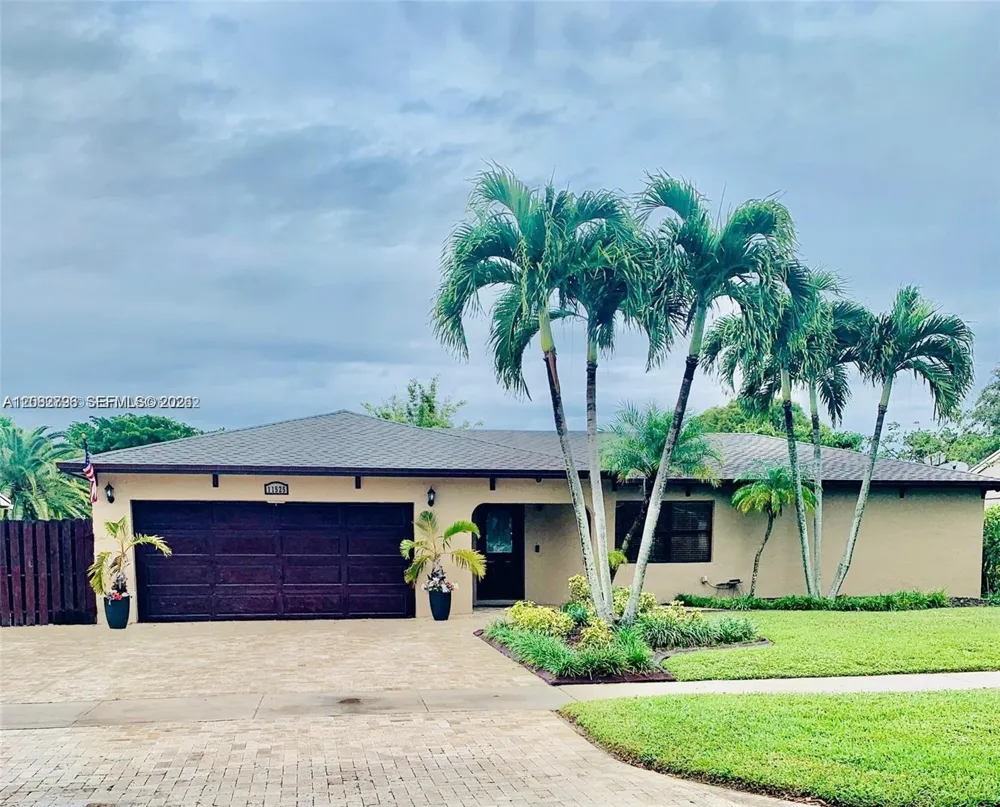 11525 SW 54th St Cooper City, FL 33330