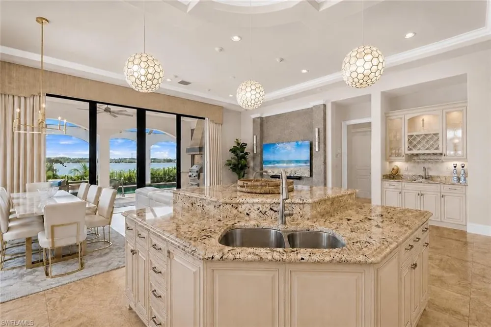 11777 Via Savona Court Miromar Lakes, FL 33913