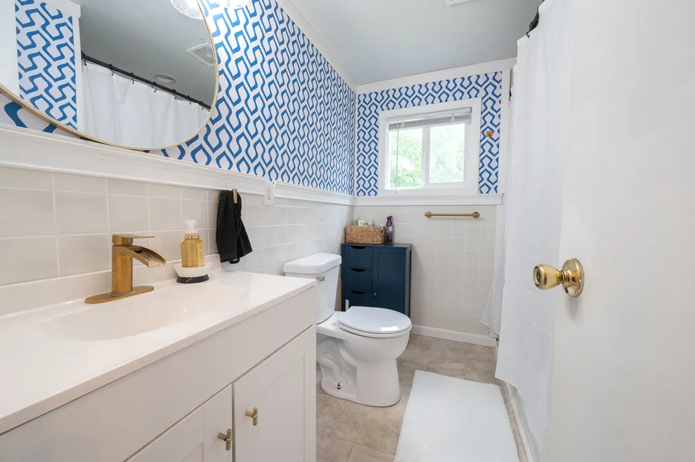 498 Maple Street Fennville City, MI 49408