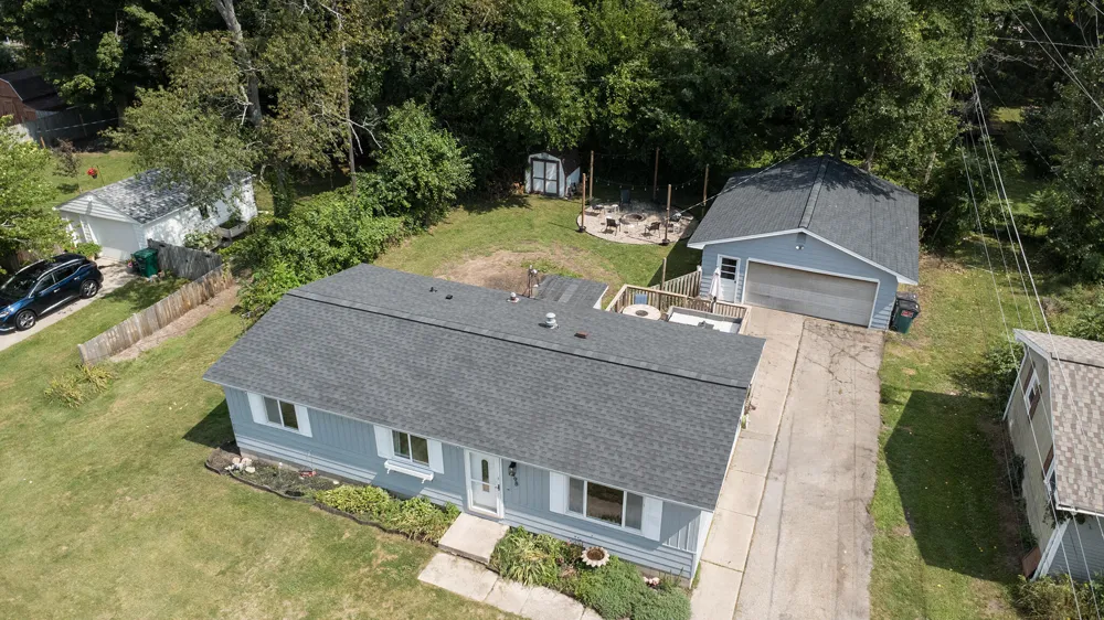 498 Maple Street Fennville City, MI 49408