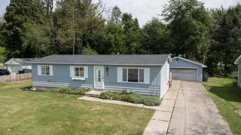 498 Maple Street