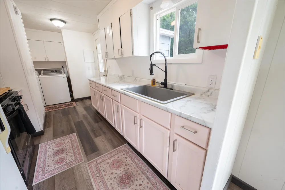 498 Maple Street Fennville City, MI 49408