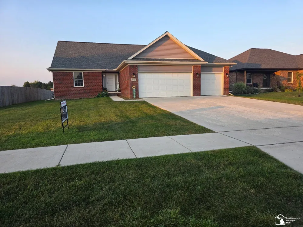 4924 Skylark Drive Monroe City, MI 48161