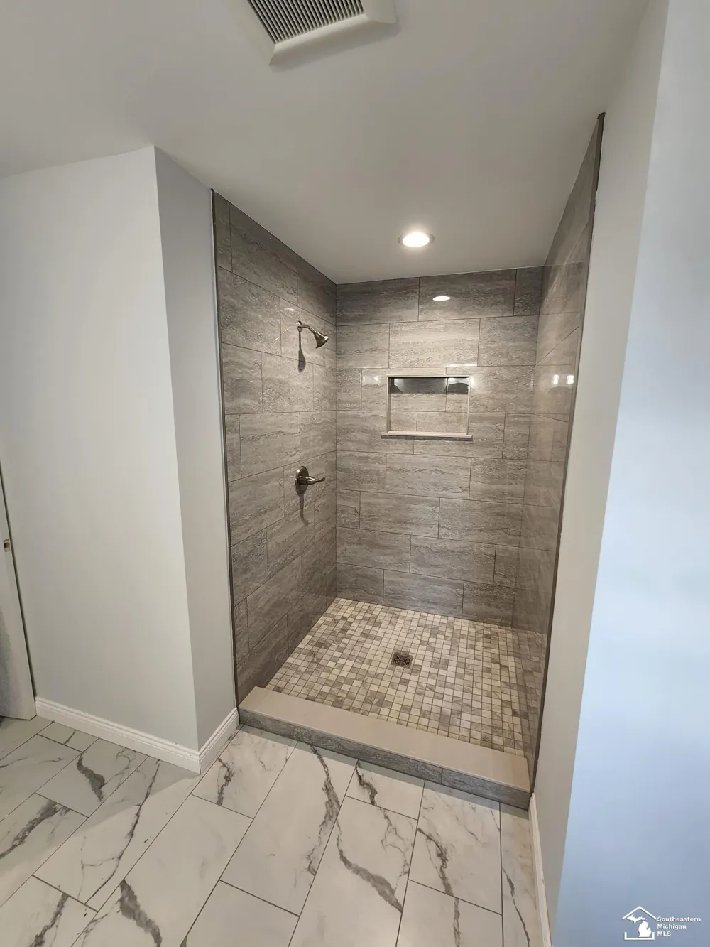4924 Skylark Drive Monroe City, MI 48161