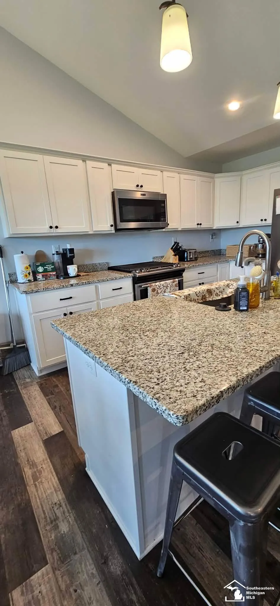 4924 Skylark Drive Monroe City, MI 48161