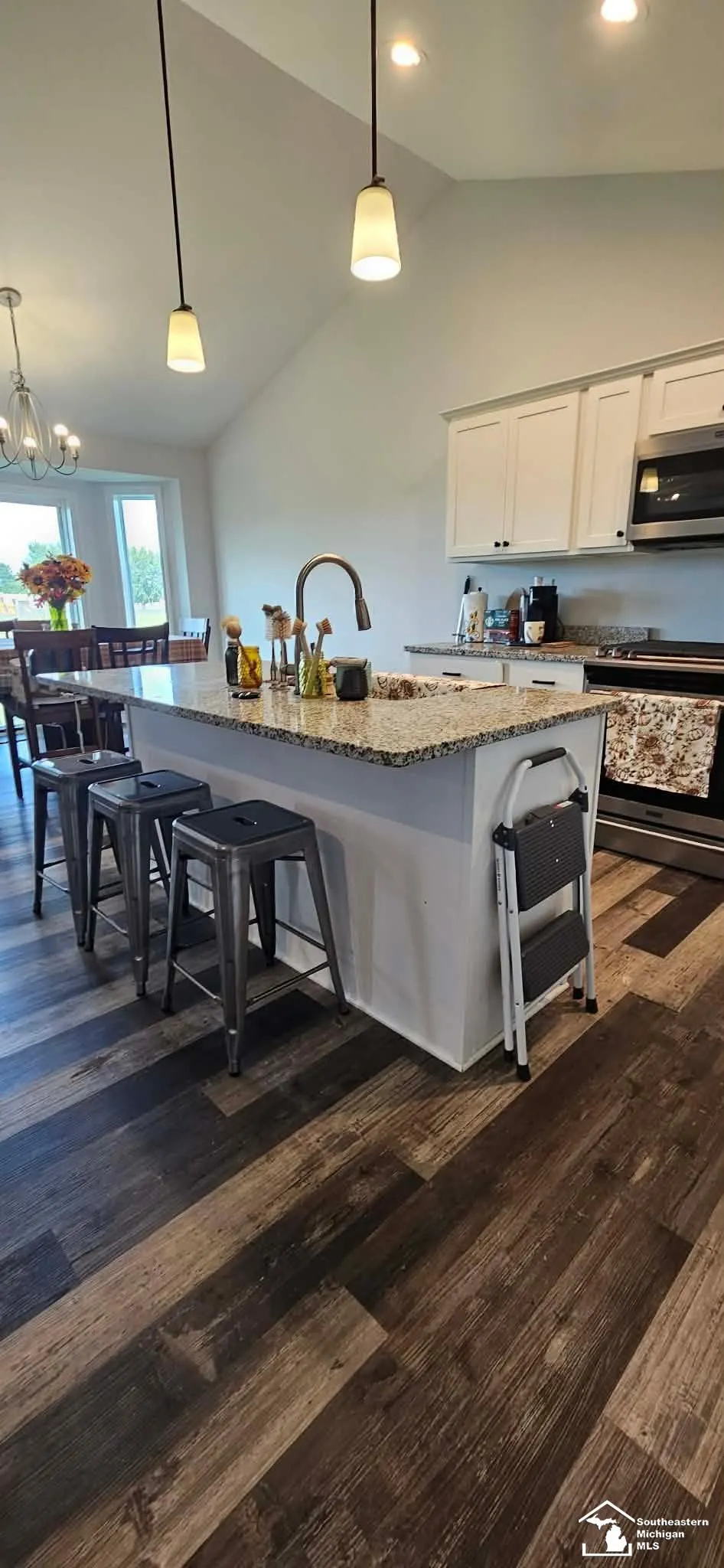 4924 Skylark Drive Monroe City, MI 48161
