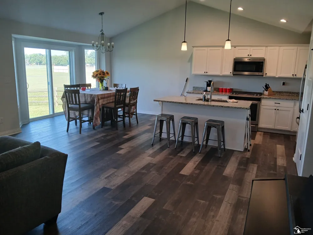 4924 Skylark Drive Monroe City, MI 48161