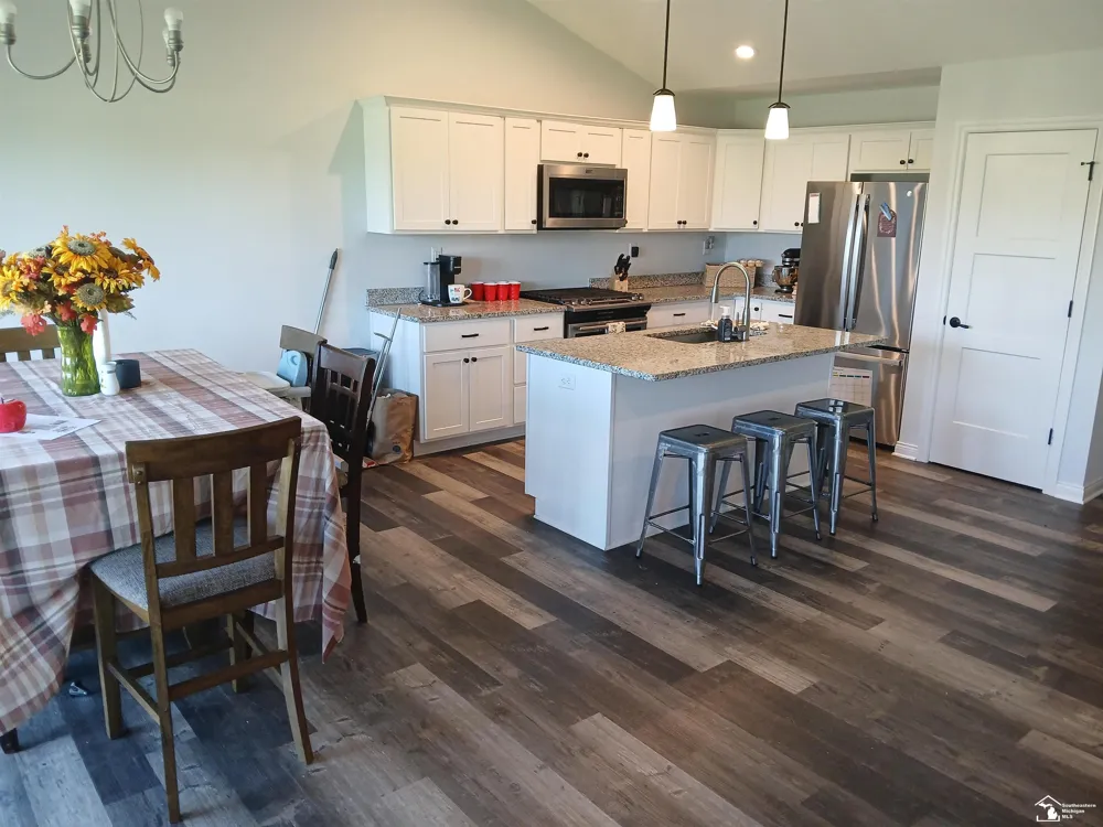 4924 Skylark Drive Monroe City, MI 48161