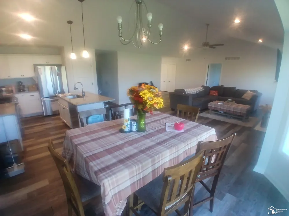 4924 Skylark Drive Monroe City, MI 48161