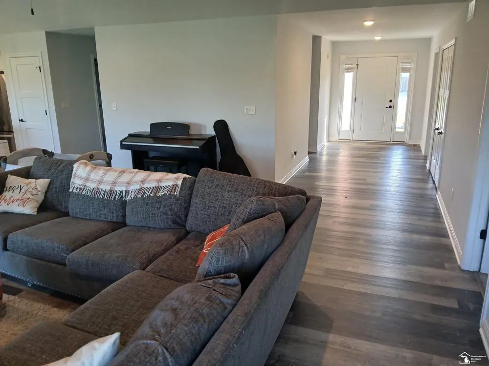 4924 Skylark Drive Monroe City, MI 48161