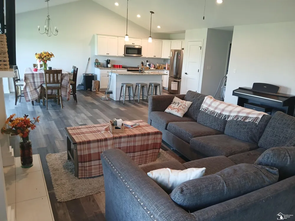 4924 Skylark Drive Monroe City, MI 48161