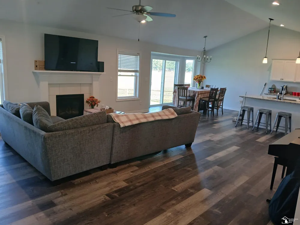 4924 Skylark Drive Monroe City, MI 48161