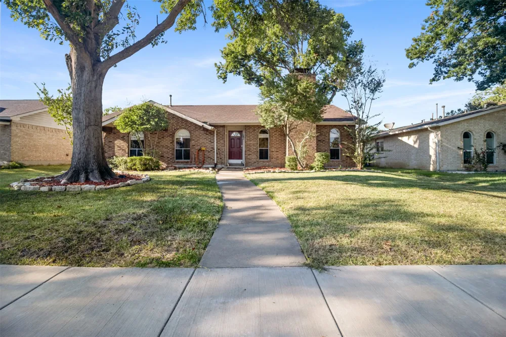 2209 Overglen Drive Plano, TX 75074