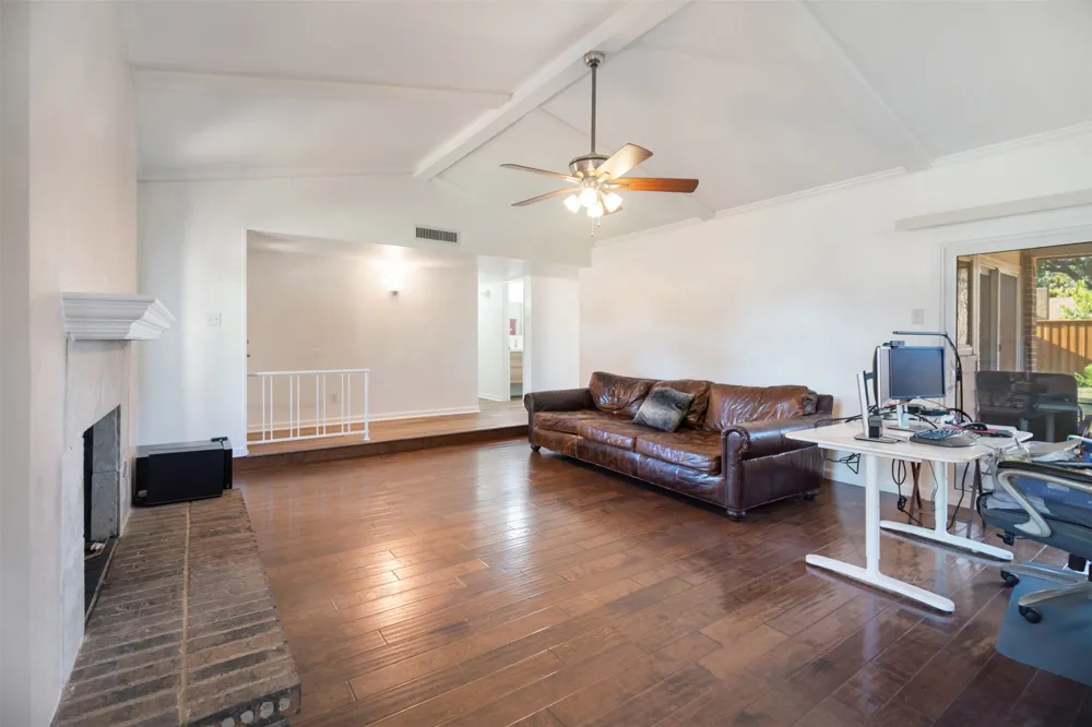 2209 Overglen Drive Plano, TX 75074