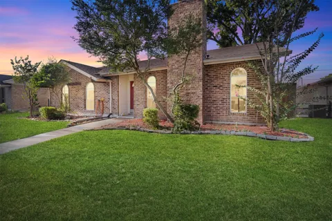 2209 Overglen Drive