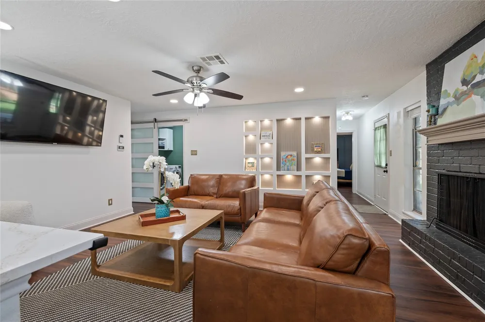 5110 Tashkent Drive Friendswood, TX 77546