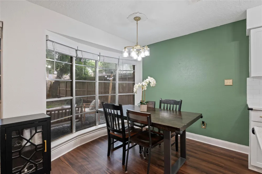5110 Tashkent Drive Friendswood, TX 77546