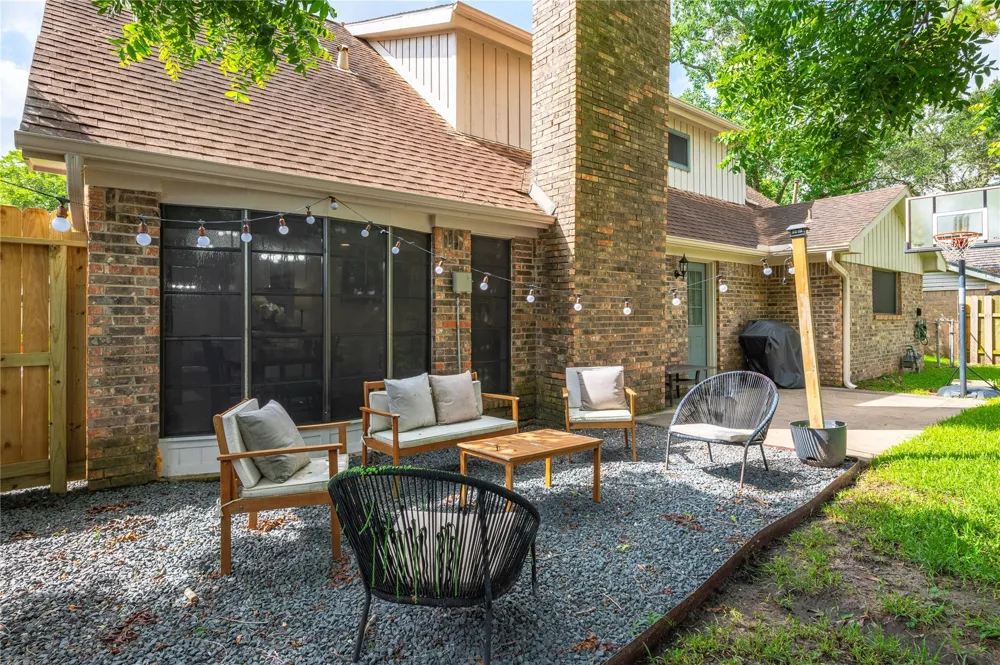 5110 Tashkent Drive Friendswood, TX 77546