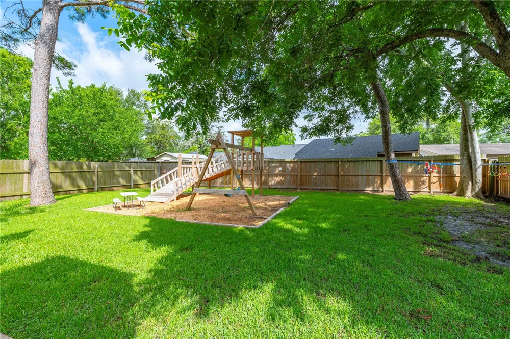 5110 Tashkent Drive Friendswood, TX 77546