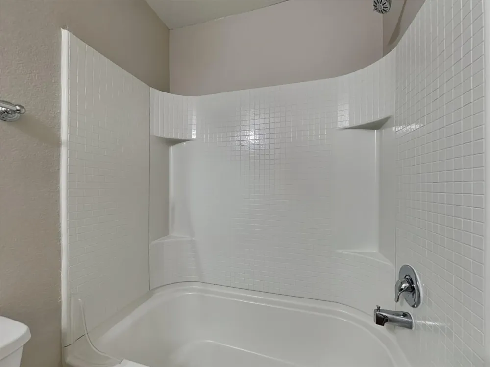 12318 Wavecrest Road Texas City, TX 77568