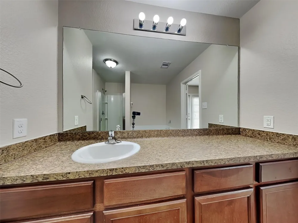 12318 Wavecrest Road Texas City, TX 77568