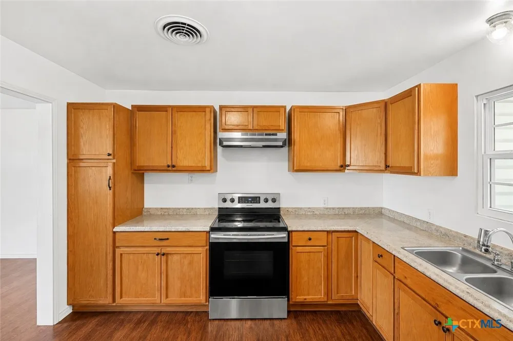 1907 22nd Street Killeen, TX 76541