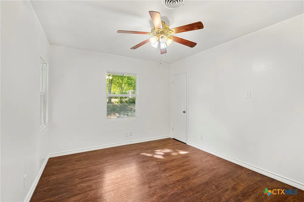 1907 22nd Street Killeen, TX 76541