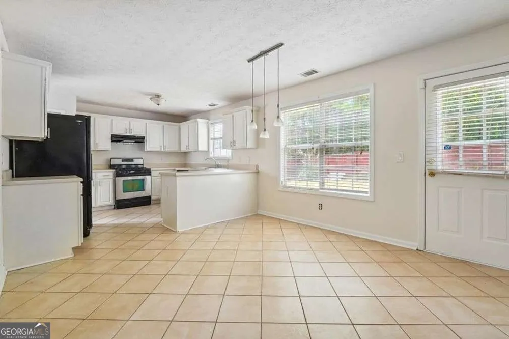 4255 Old House DR Conley, GA 30288