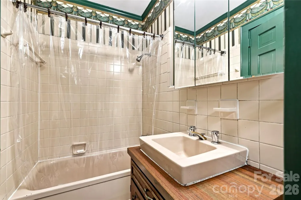 209 Labans Lane Lincolnton, NC 28092